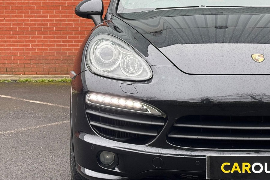 2013 Porsche Cayenne photo 9