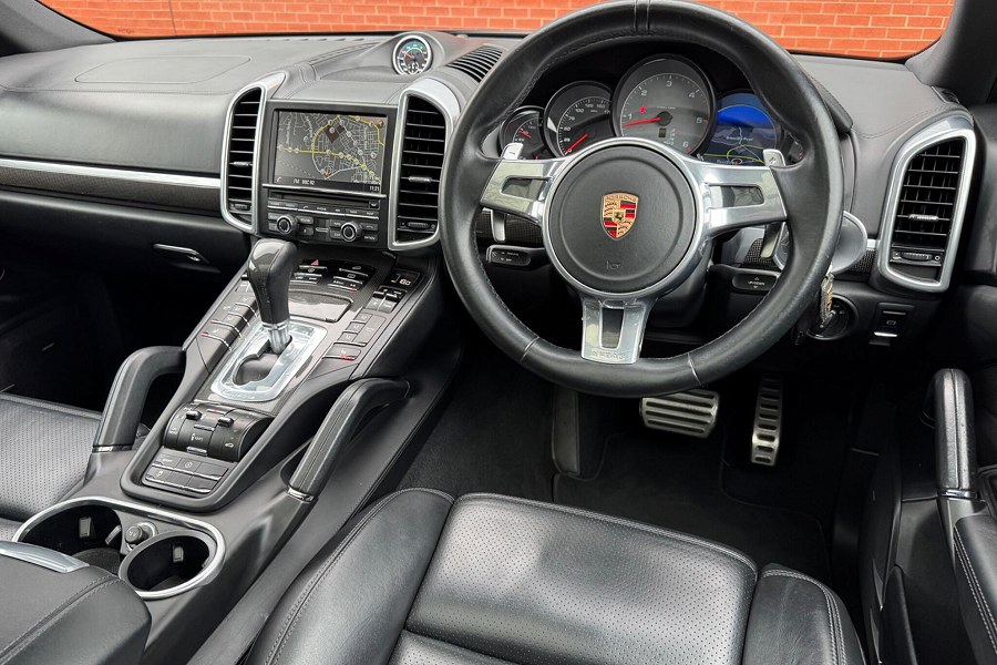 2013 Porsche Cayenne photo 3
