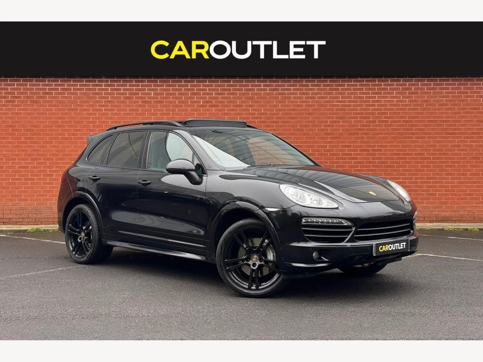 2013 Porsche Cayenne 4.2 TD V8 S TiptronicS 4WD Euro 5 (s/s) 5dr for sale at Car Outlet UK