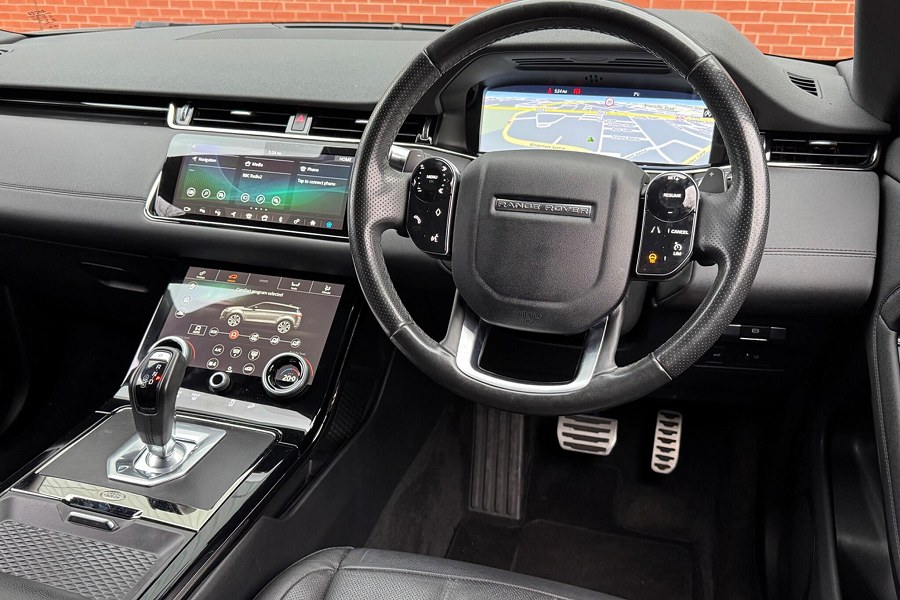 2019 Land Rover Range Rover Evoque photo 3
