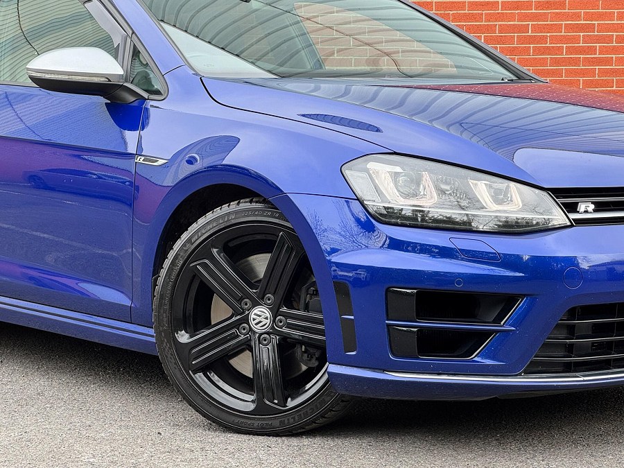 2015 Volkswagen Golf photo 12