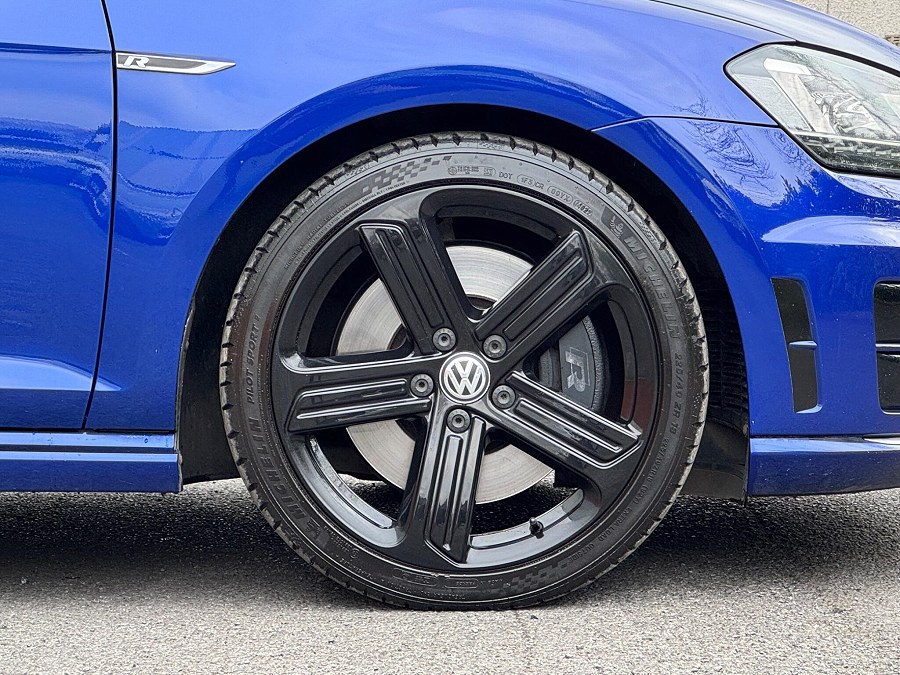 2015 Volkswagen Golf photo 11