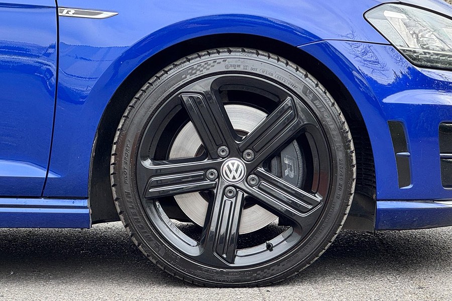 2015 Volkswagen Golf photo 11