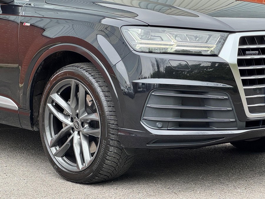 2016 Audi Q7 photo 10
