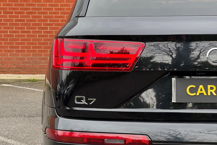 2016 Audi Q7 photo 14