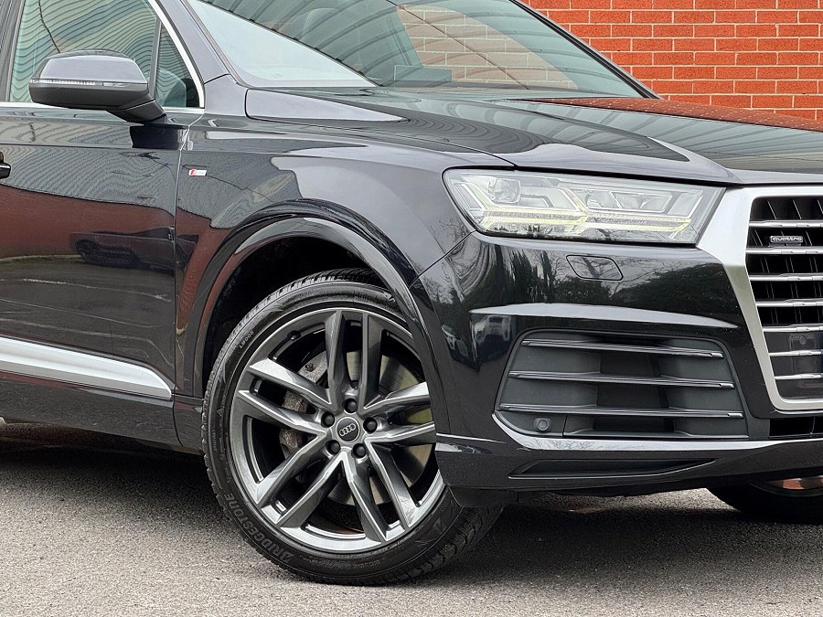 2016 Audi Q7 photo 12