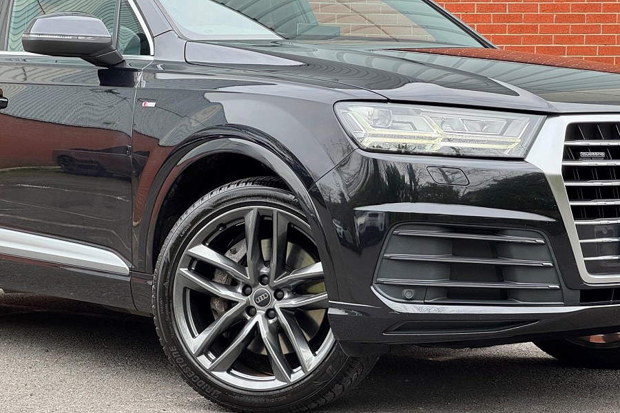 2016 Audi Q7 photo 12