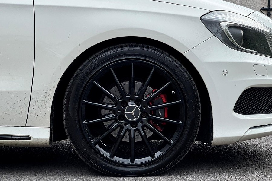 2014 Mercedes-Benz A Class photo 11