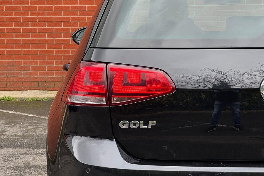 2015 Volkswagen Golf photo 11