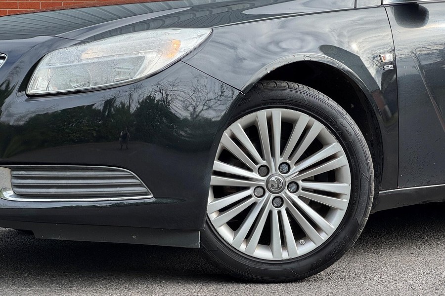 2013 Vauxhall Insignia photo 8