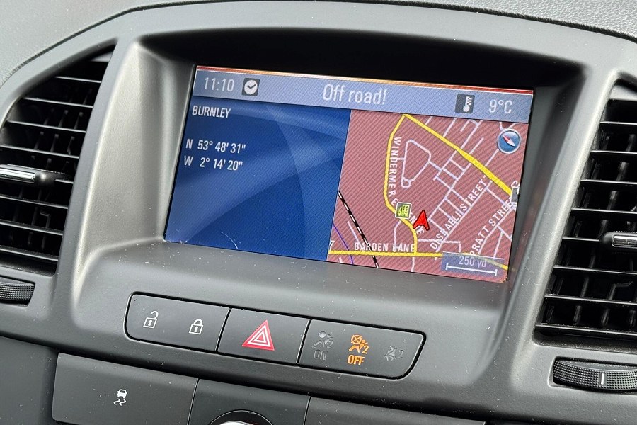 2013 Vauxhall Insignia photo 13