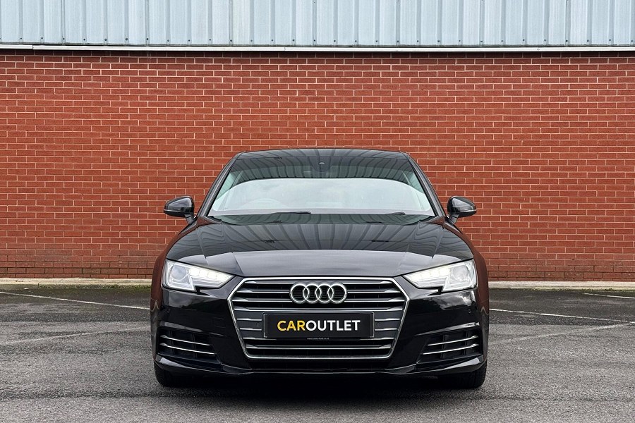 2017 Audi A4 photo 4