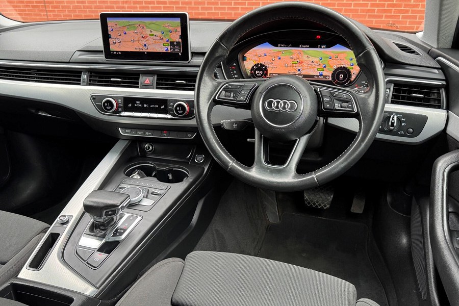 2017 Audi A4 photo 3