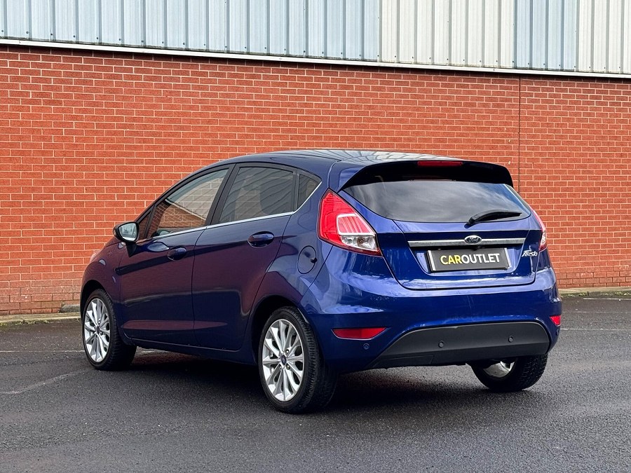 2016 Ford Fiesta photo 6