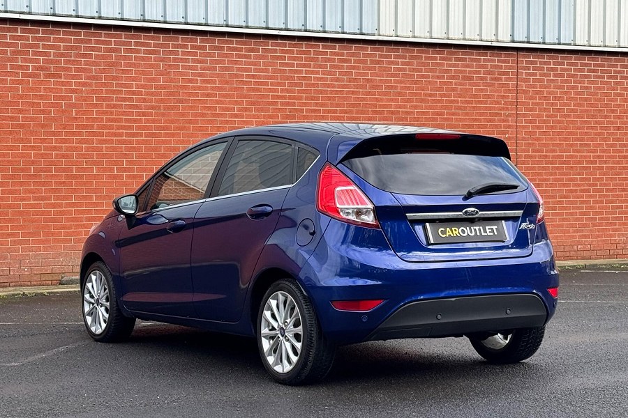 2016 Ford Fiesta photo 6