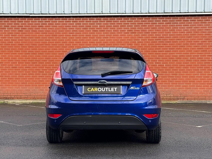 2016 Ford Fiesta photo 7