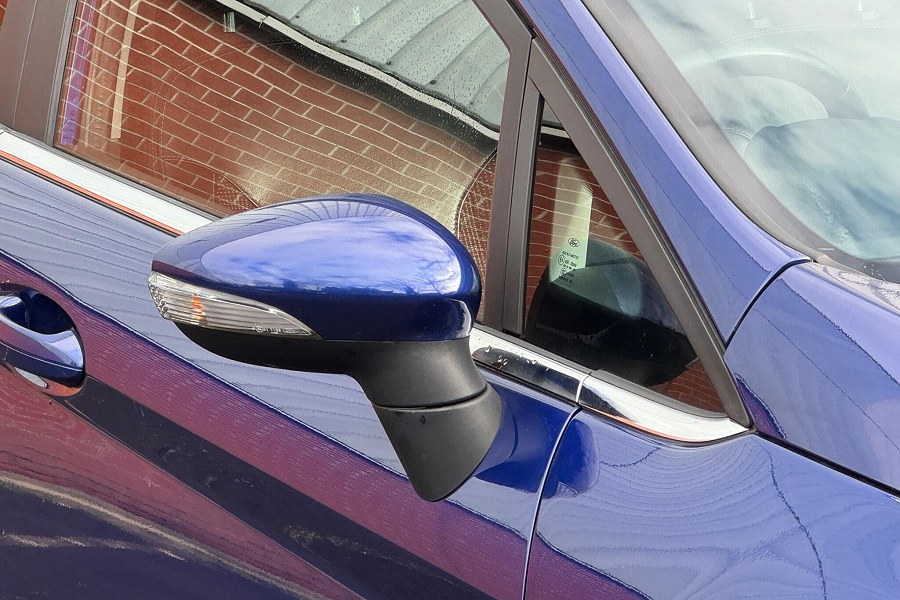 2016 Ford Fiesta photo 13