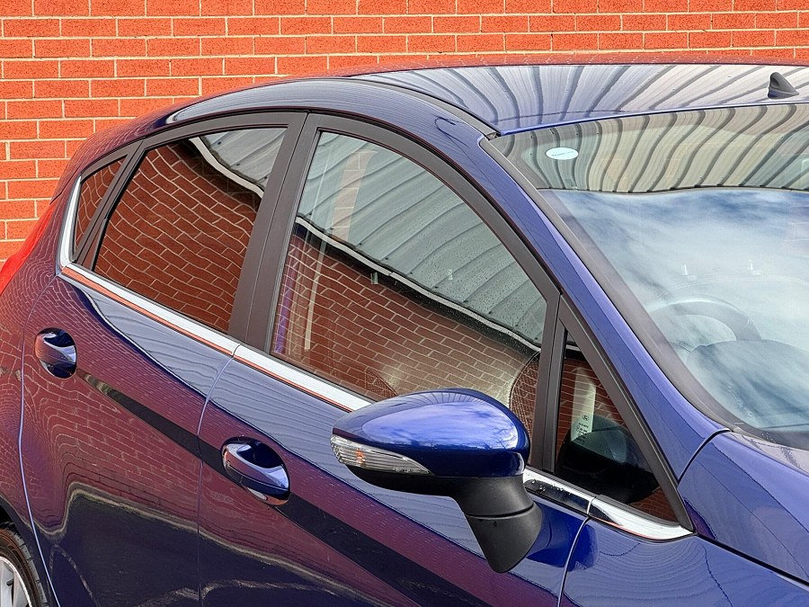 2016 Ford Fiesta photo 12