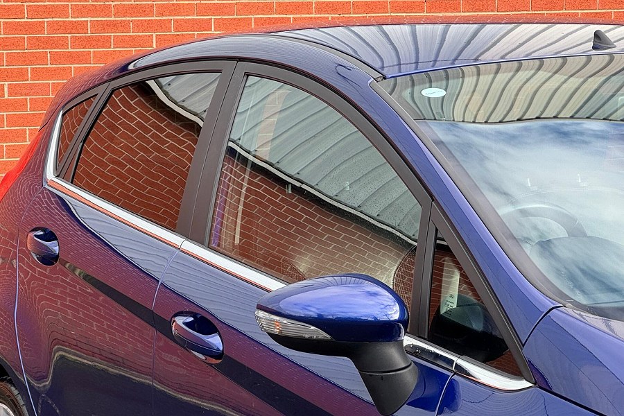 2016 Ford Fiesta photo 12