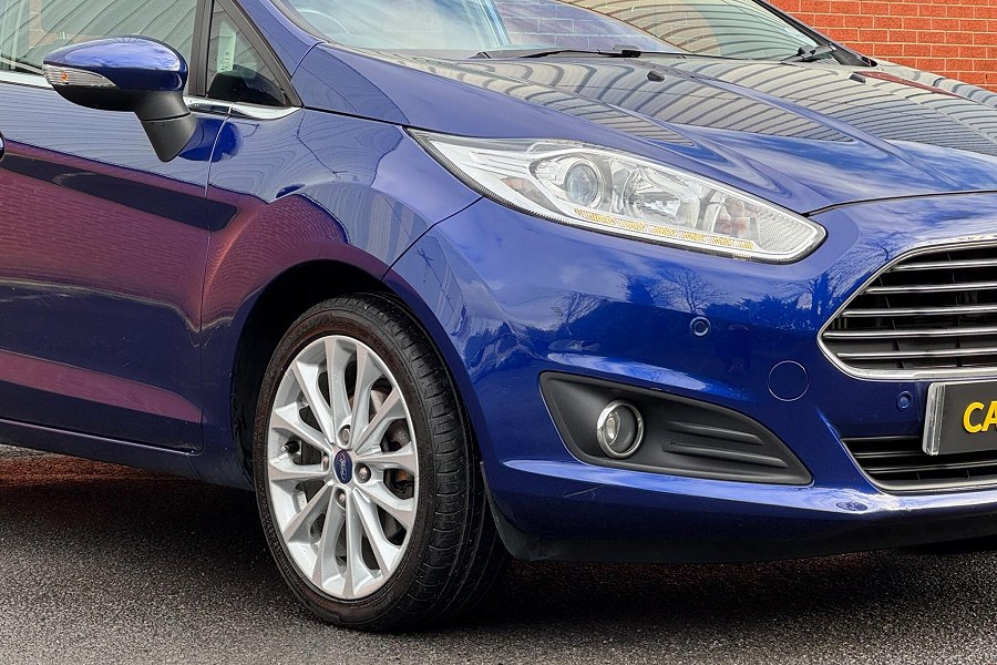 2016 Ford Fiesta photo 9