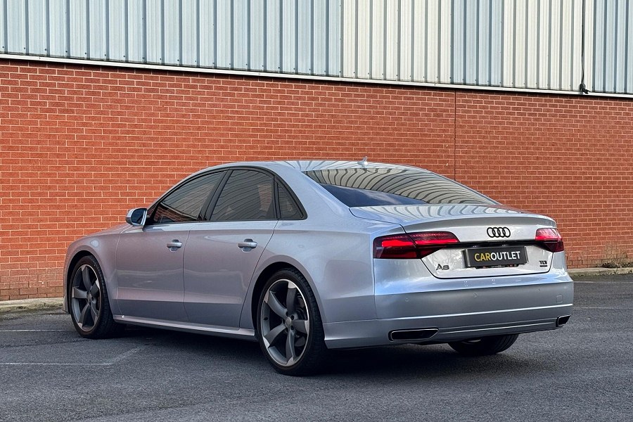 2017 Audi A8 photo 6