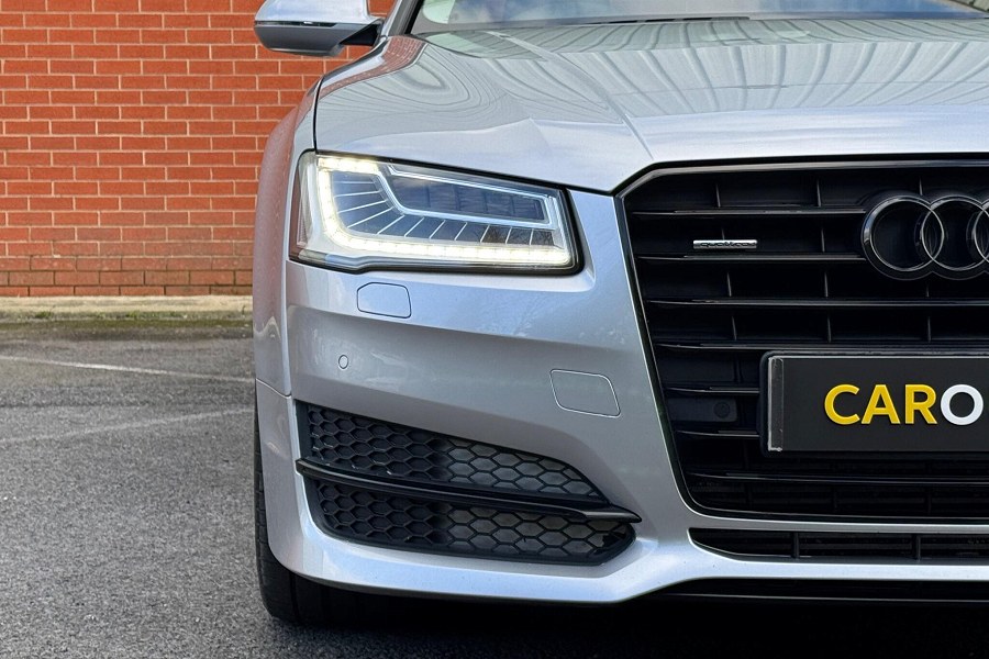 2017 Audi A8 photo 9