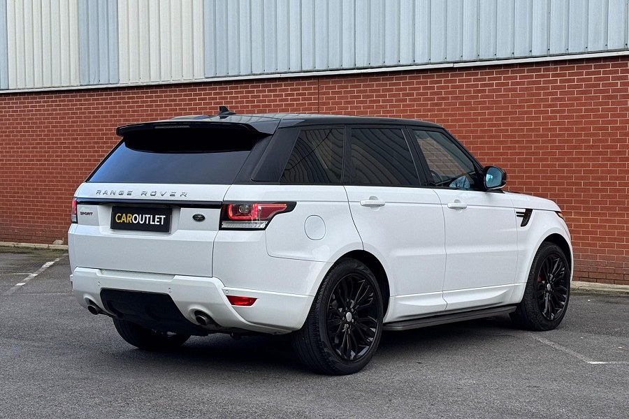 2015 Land Rover Range Rover Sport photo 2