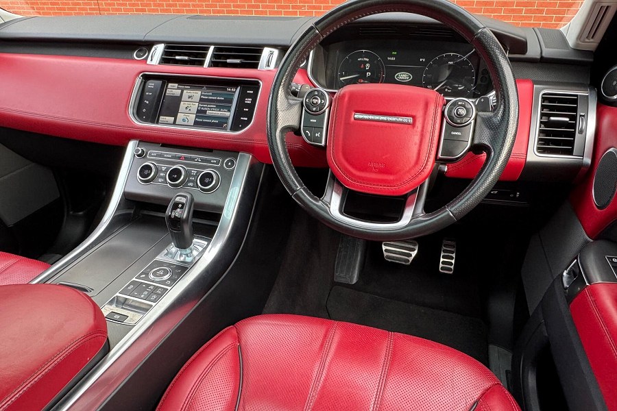 2015 Land Rover Range Rover Sport photo 3