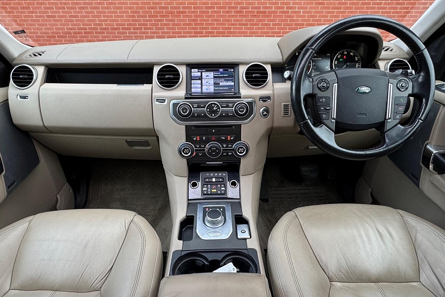 2012 Land Rover Discovery 4 photo 11