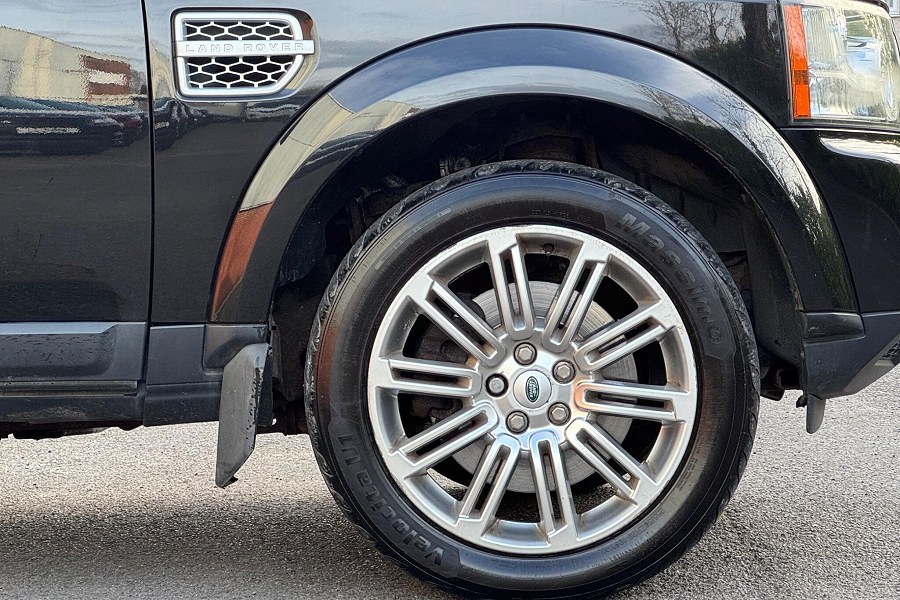 2012 Land Rover Discovery 4 photo 7