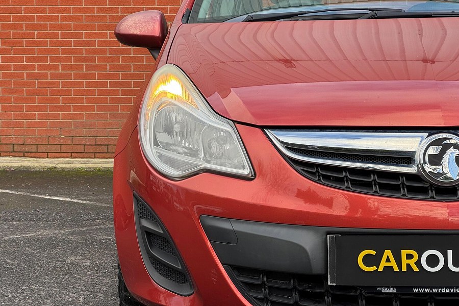 2013 Vauxhall Corsa photo 10