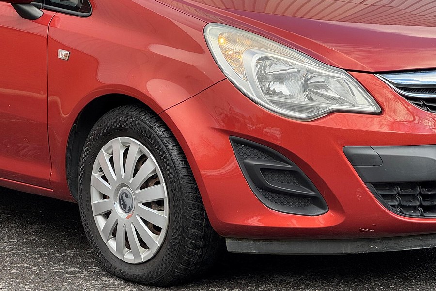 2013 Vauxhall Corsa photo 8