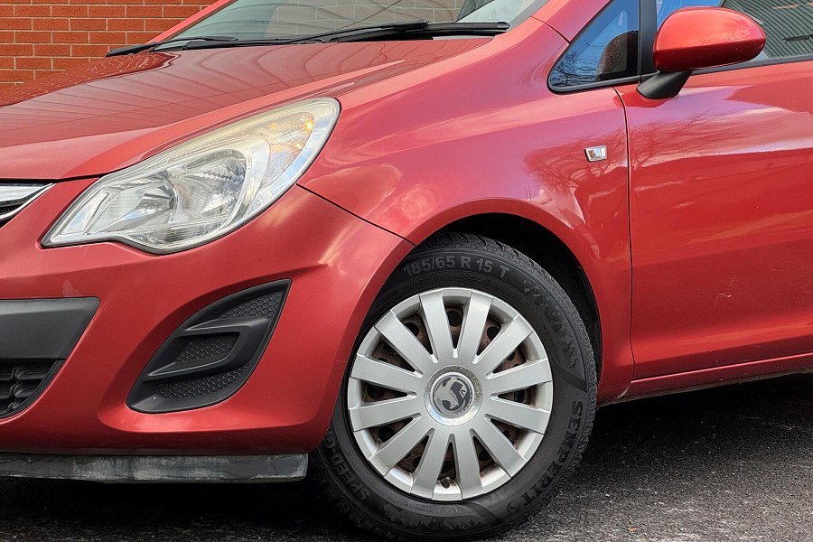 2013 Vauxhall Corsa photo 12