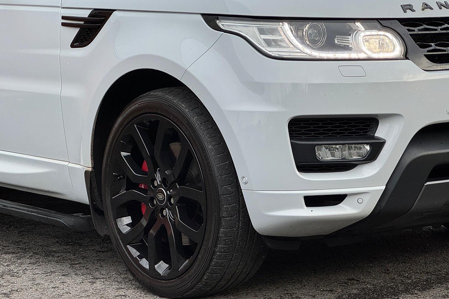 2016 Land Rover Range Rover Sport photo 9