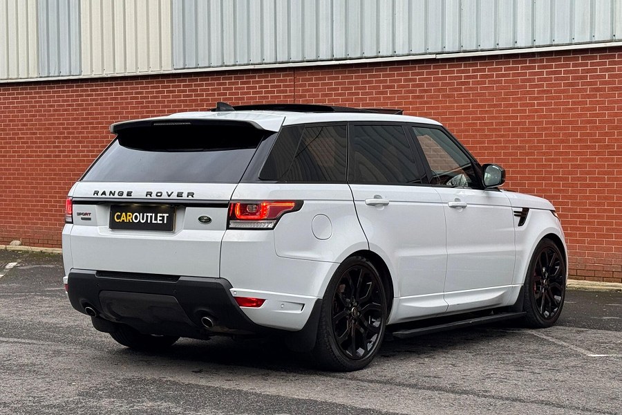 Land Rover Range Rover Sport photo 2