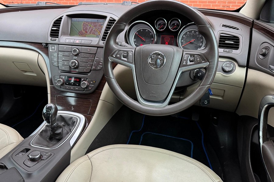 2013 Vauxhall Insignia photo 3