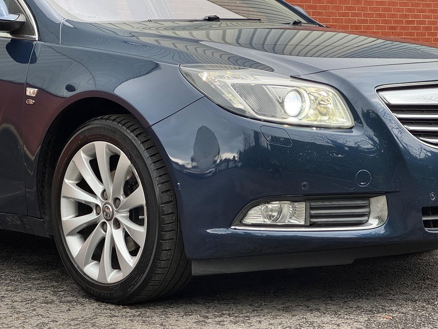 2013 Vauxhall Insignia photo 9