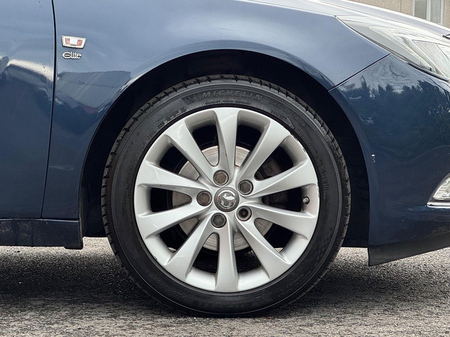 2013 Vauxhall Insignia photo 8