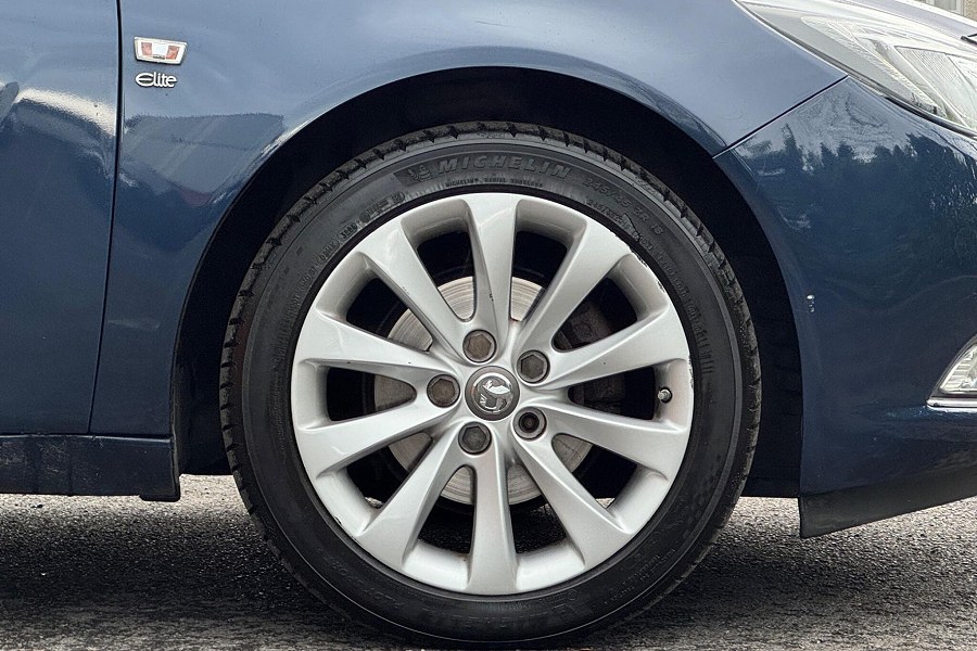 2013 Vauxhall Insignia photo 8