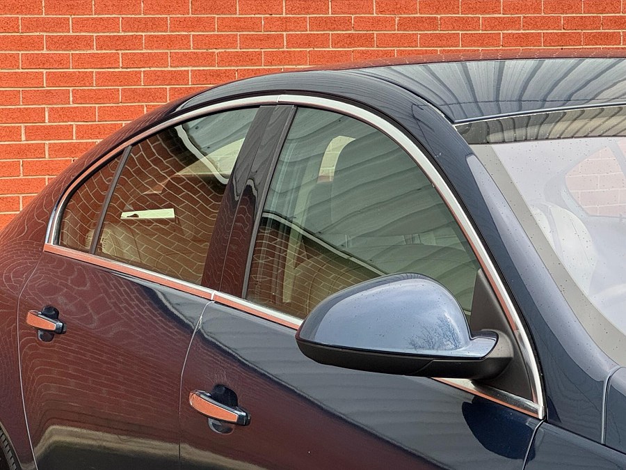 2013 Vauxhall Insignia photo 10