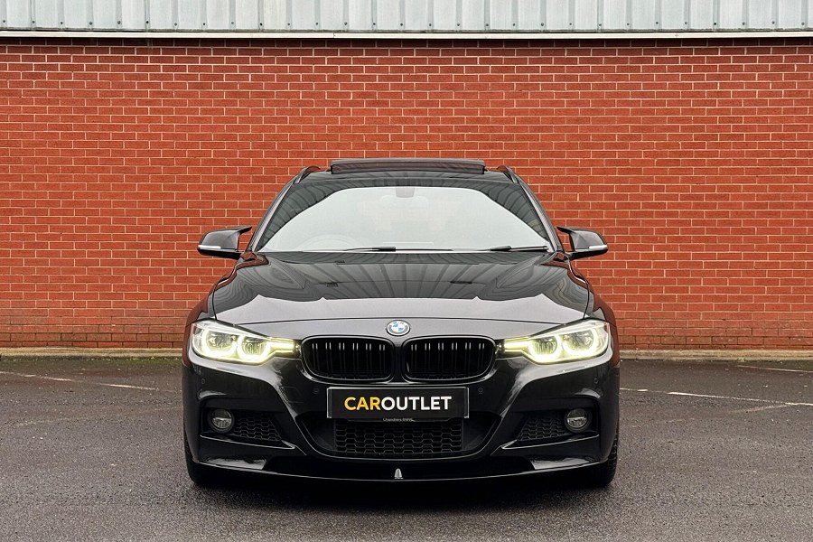 2016 BMW 3 Series photo 4