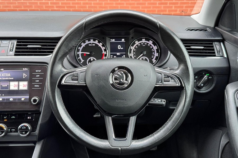 2017 Skoda Octavia photo 14