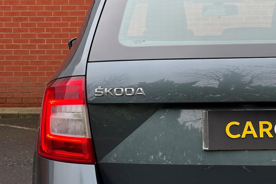 2017 Skoda Octavia photo 10