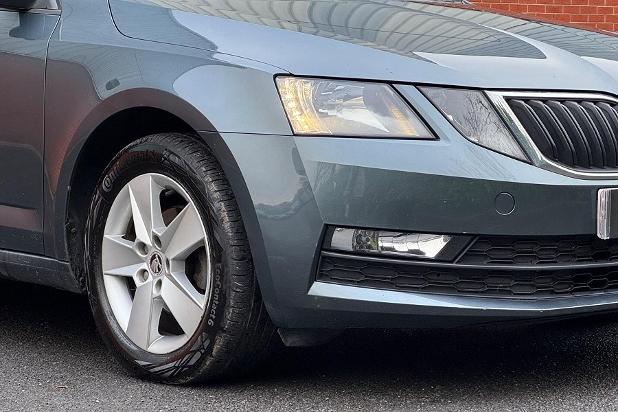 2017 Skoda Octavia photo 9