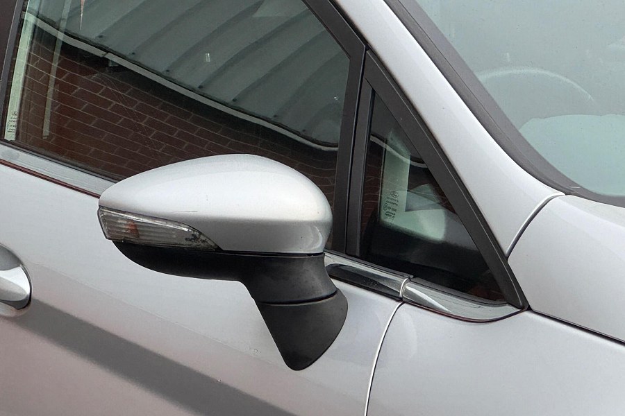 2011 Ford Fiesta photo 13