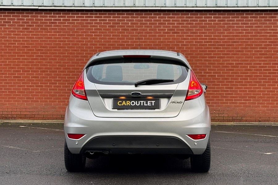 2011 Ford Fiesta photo 7