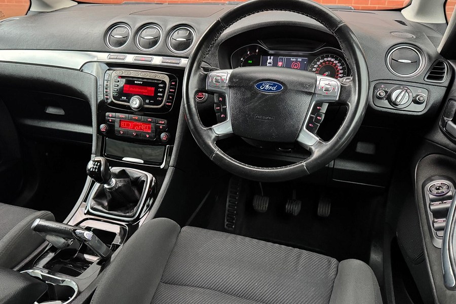 2012 Ford Galaxy photo 3
