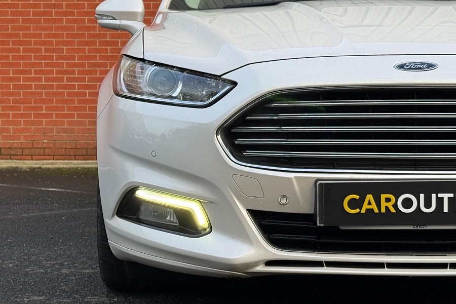 2017 Ford Mondeo photo 10