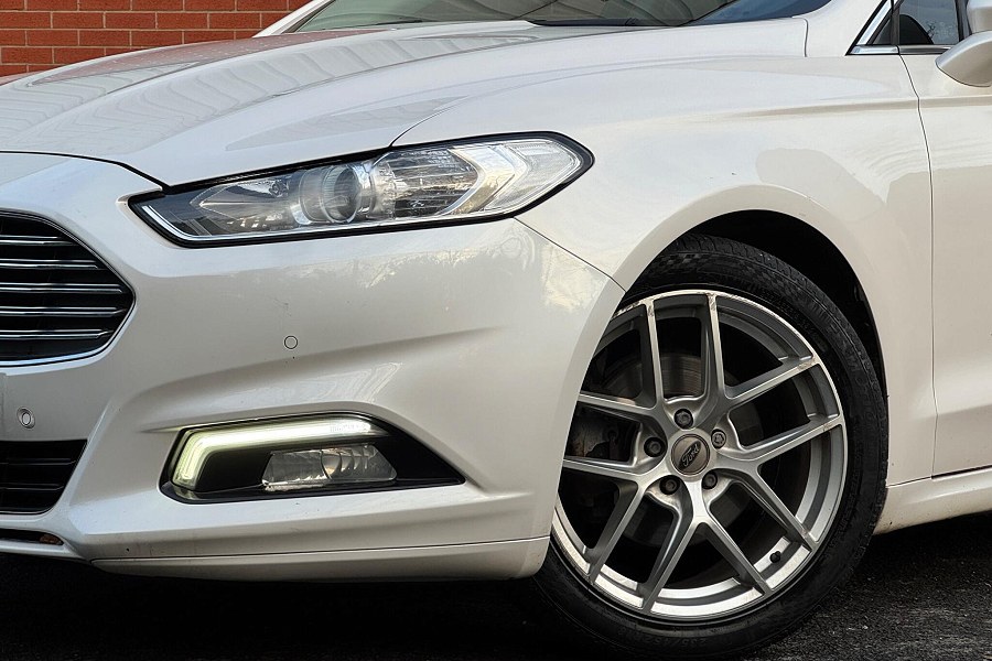 2017 Ford Mondeo photo 11