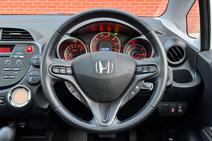 2015 Honda Jazz photo 13